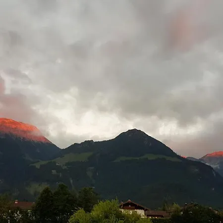Jennerblick Apartmán *